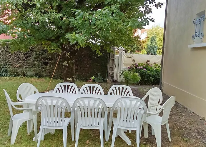 Maison Du Sacre-coeur * Lourdes